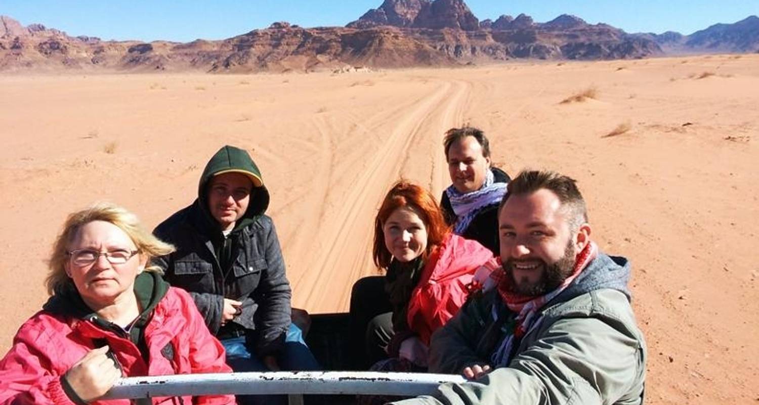 Secrets of Luxor’s Western Desert: Bedouins, Salt Lakes & Silence