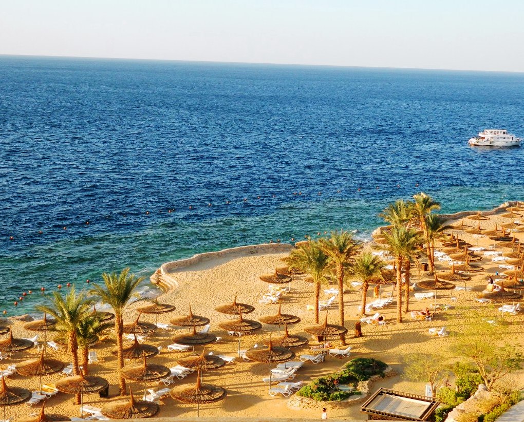 Dive into the vibrant beauty of Sharm El Sheikh on an unforgettable 5-day adventure! 